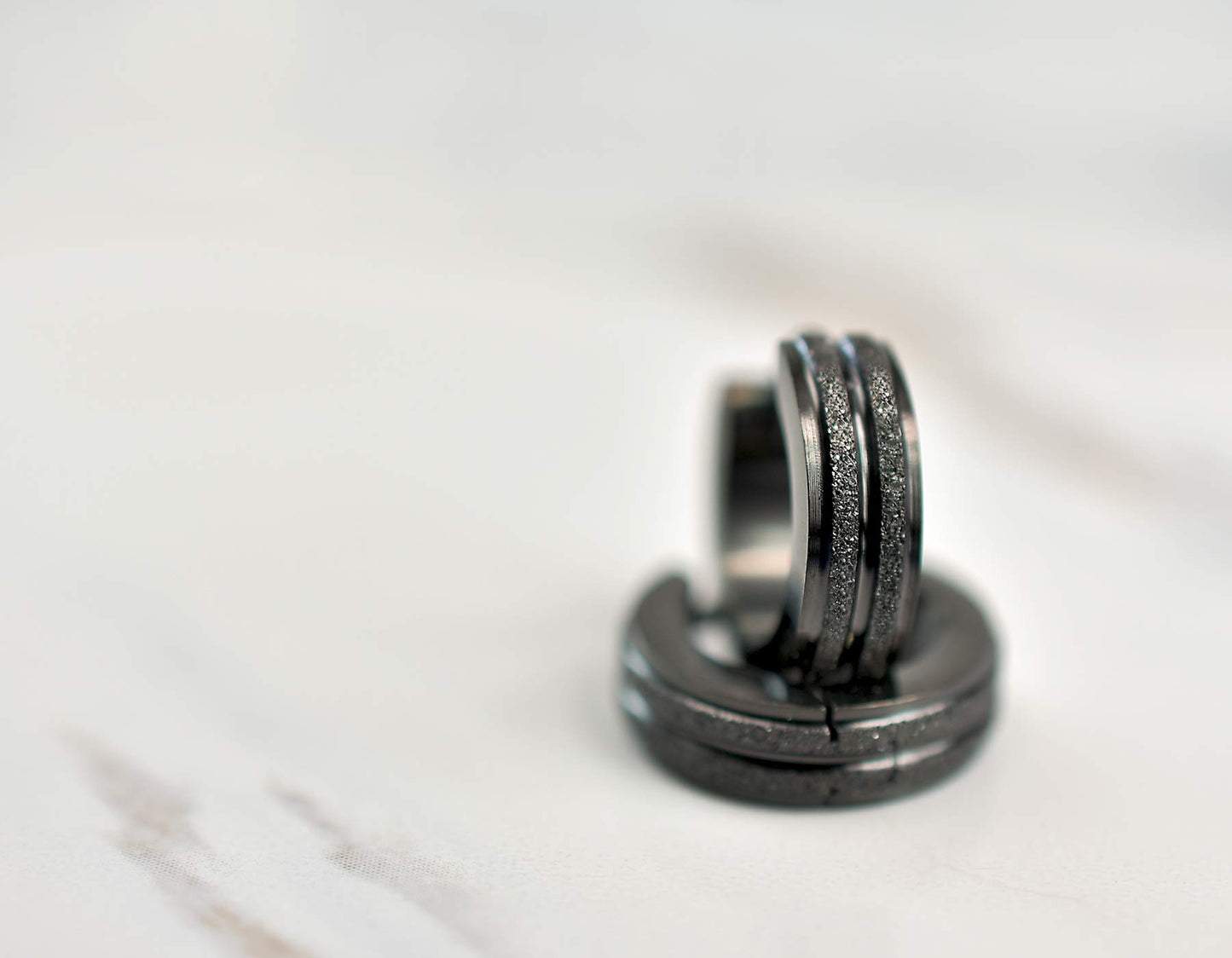 Stainless Steel Hoop Earrings For Men's Women's,Silver/Gold/Black/Blue Hypoallergenic Round Huggie Earrings,Fashion Punk Earrings Piercing Jewelry Gift for Boys Girls