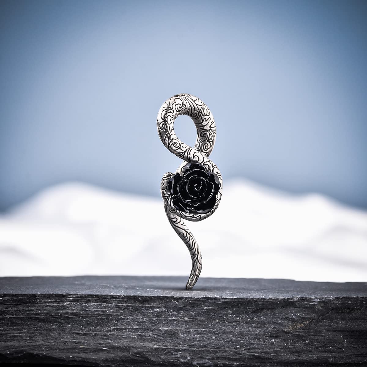 2PCS 2G Ear Sprial Tapers Plug Gauges Brass Ear Stretcher Hangers 6mm Gothic Ear Tunnels Expander Piercing Jewelry