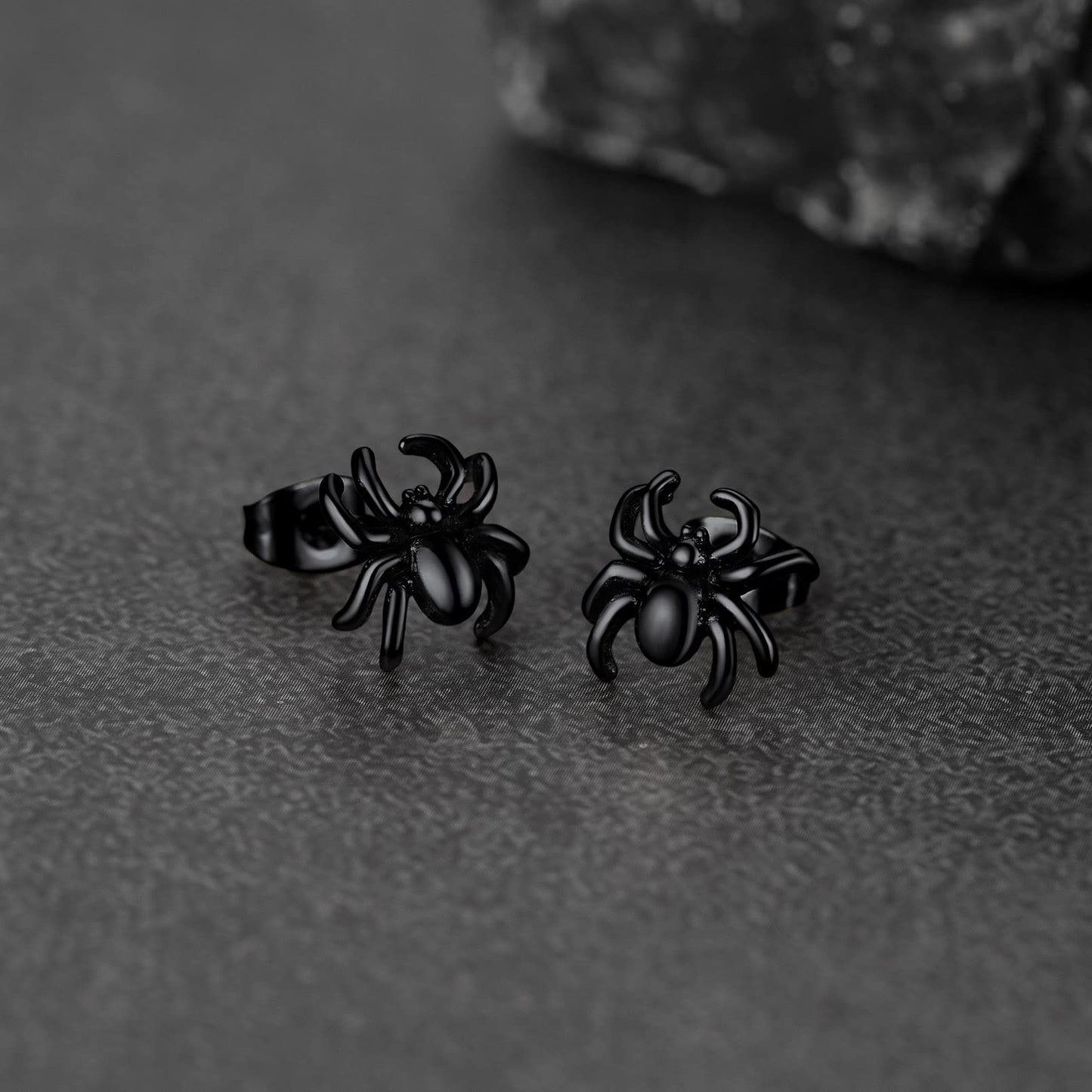 FaithHeart Dragon/Dinosaur/Snake Hoop Earrings for Men, Sturdy Stainless Steel Punk Biker Animals Hypoallergenic Jewelry, Gift Box