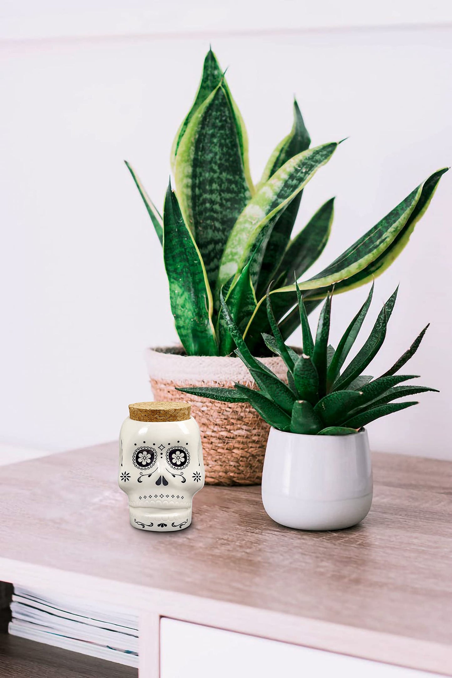 FASHIONCRAFT Skull Stash Jar - White