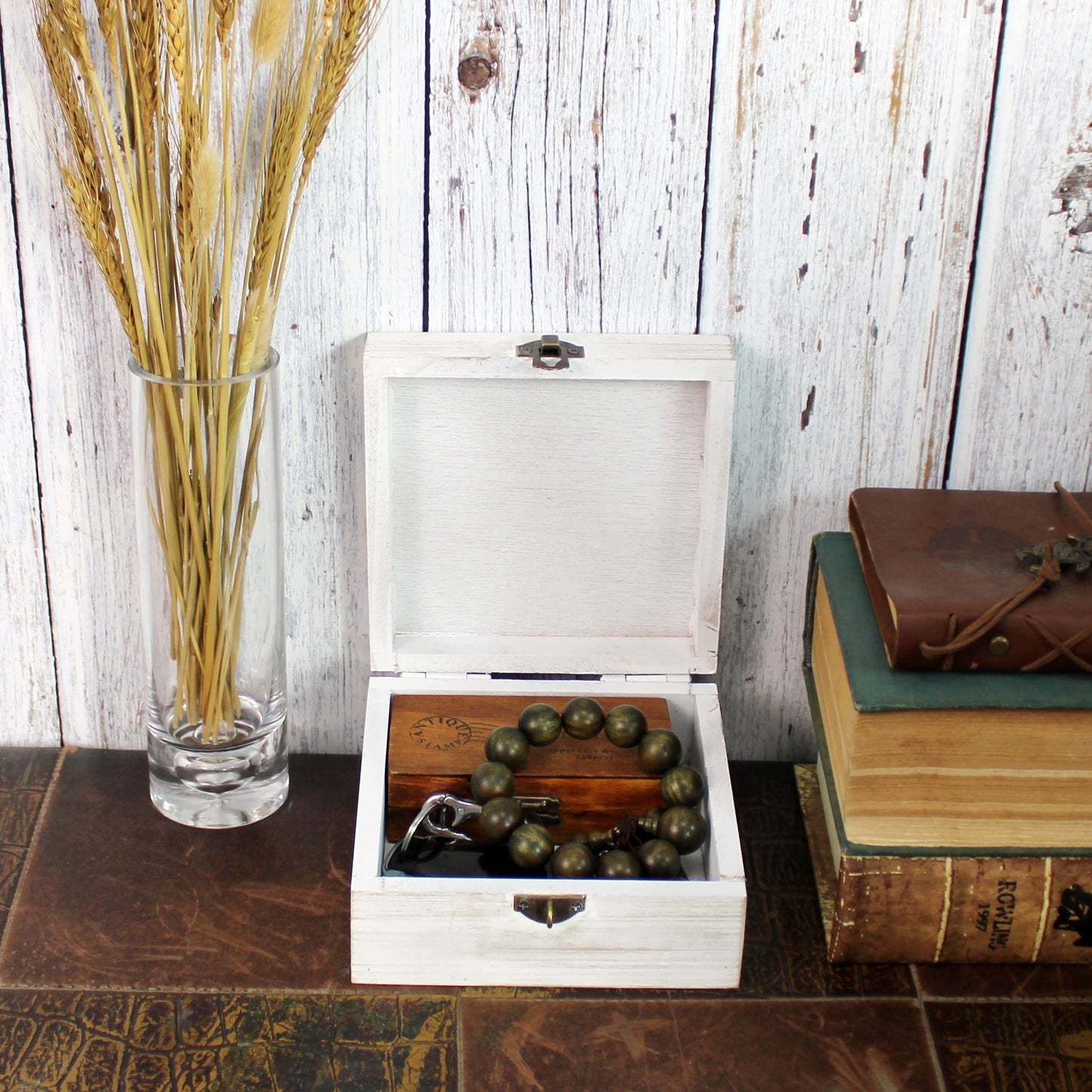 CVHOMEDECO. Rustic Metal Decorative Box Vintage Galvanized Storage Box with Lid and Hinged Square Stash Boxes for Photos, Jewelry, Keepsake and Gifts. Blue