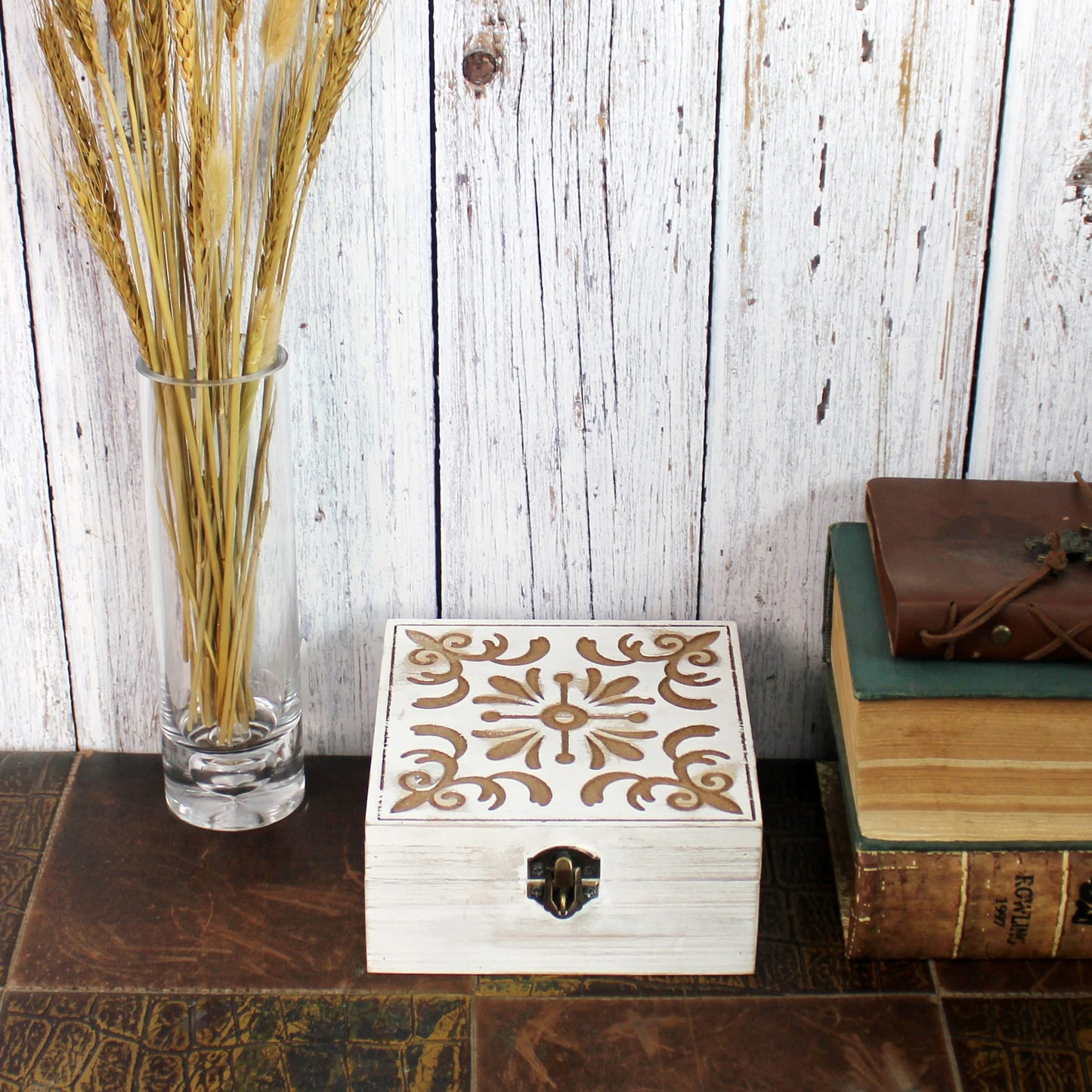 CVHOMEDECO. Rustic Metal Decorative Box Vintage Galvanized Storage Box with Lid and Hinged Square Stash Boxes for Photos, Jewelry, Keepsake and Gifts. Blue