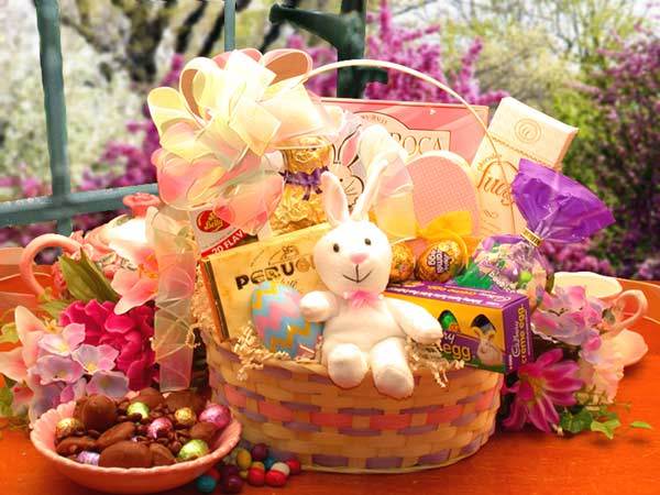 Easter Extravaganza Basket (lg)