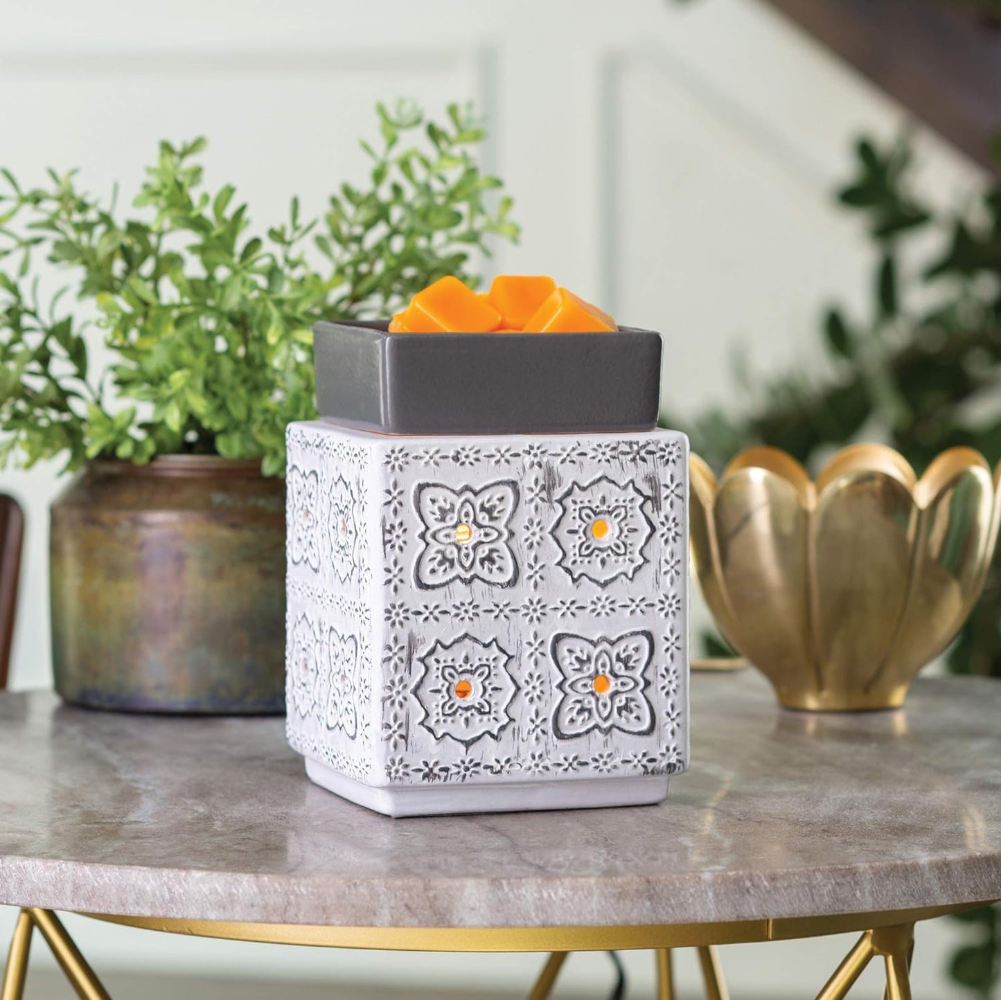 CANDLE WARMERS ETC. Illumination Fragrance Warmer- Light-Up Warmer for Warming Scented Candle Wax Melts and Tarts or Fragrance Oils to Freshen Room, Gothic Skull