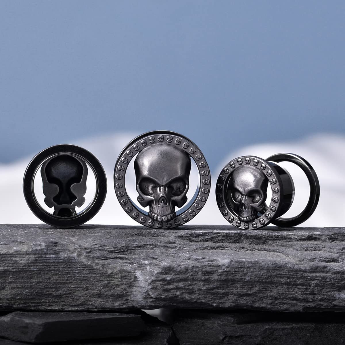 2PCS Cool Ear Gauges Gothic Skull Flesh Tunnels Screw Fit Plugs For Stretched Ears Expander Hanger Piercing Jewelry 0g to 1 inch