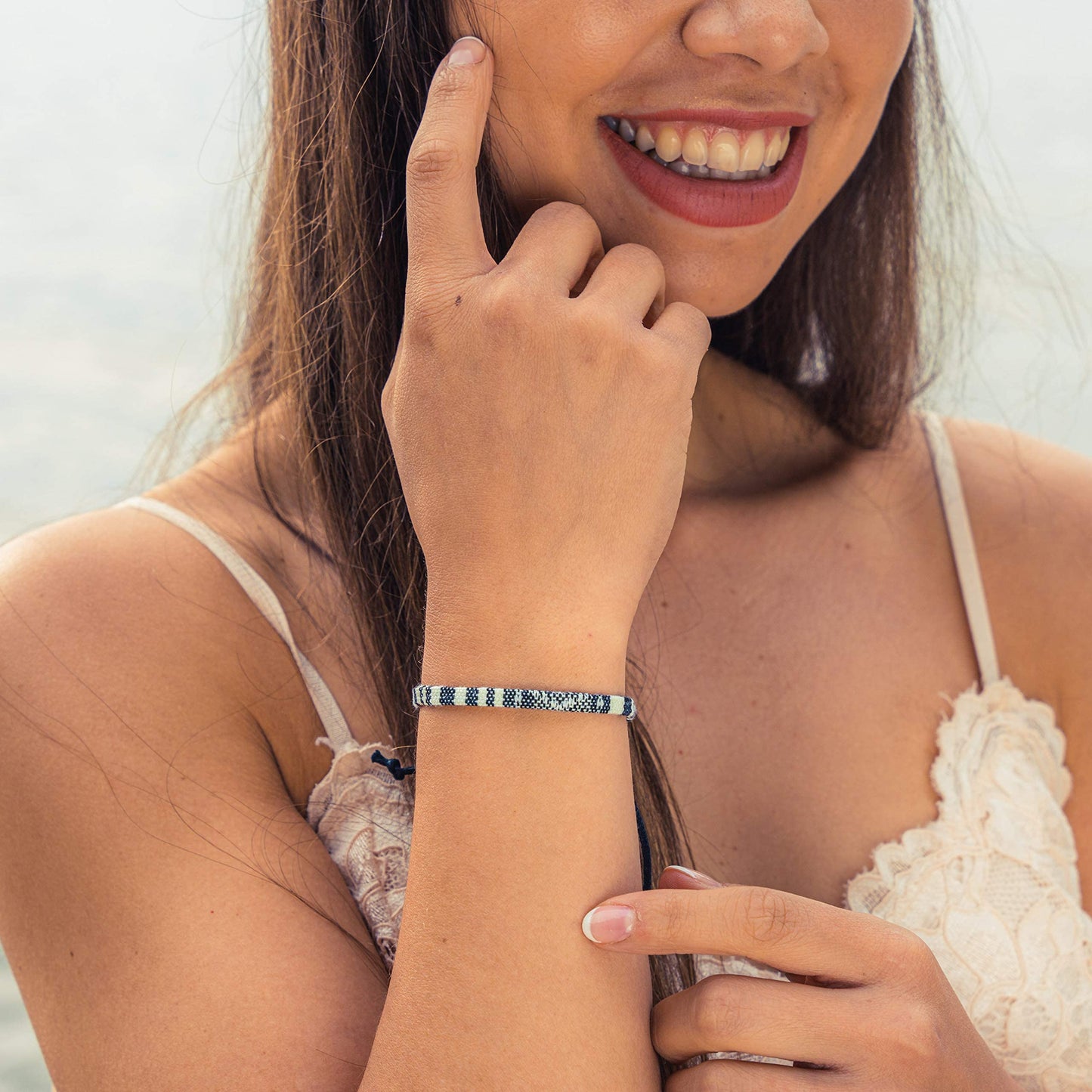 Surfer Beach Bracelet Set Men & Women - Braided Boho Summer Bracelets - Handmade Festival Jewelry - 100% Waterproof & Adjustable - Friendship Gift - Ethnic Hippie Style (Black & White)