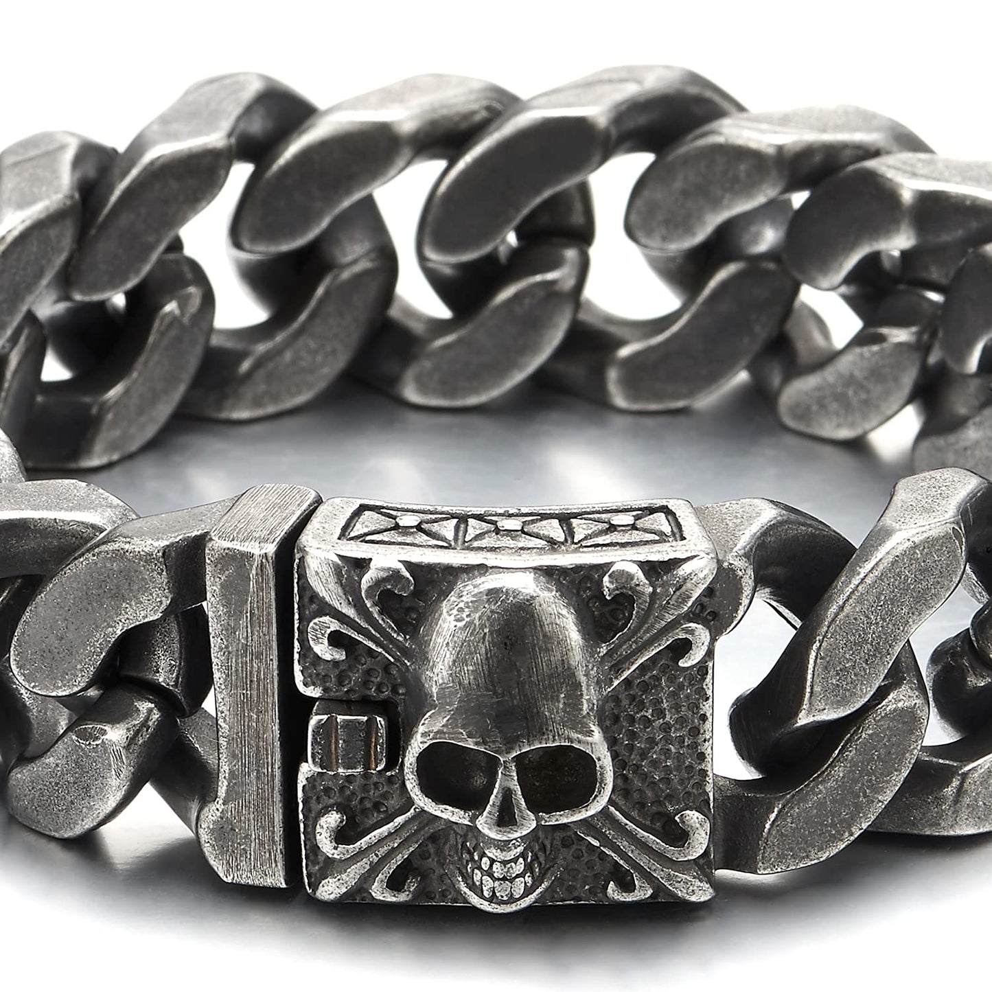 COOLSTEELANDBEYOND Mens Large Vintage Brushed Finishing Steel Curb Chain Bracelet with Fleur De Lis and Skull