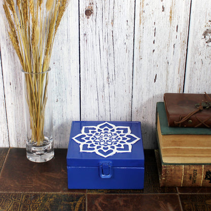CVHOMEDECO. Rustic Metal Decorative Box Vintage Galvanized Storage Box with Lid and Hinged Square Stash Boxes for Photos, Jewelry, Keepsake and Gifts. Blue