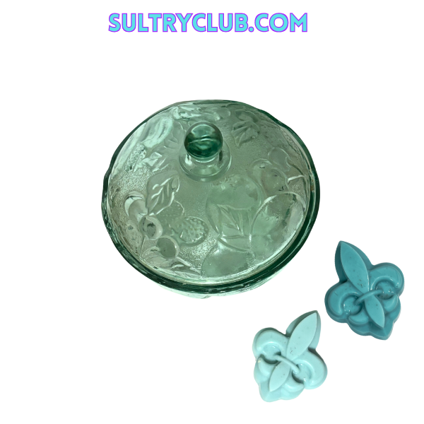 Fleur De Lis Wax Melts In Crystal Dish