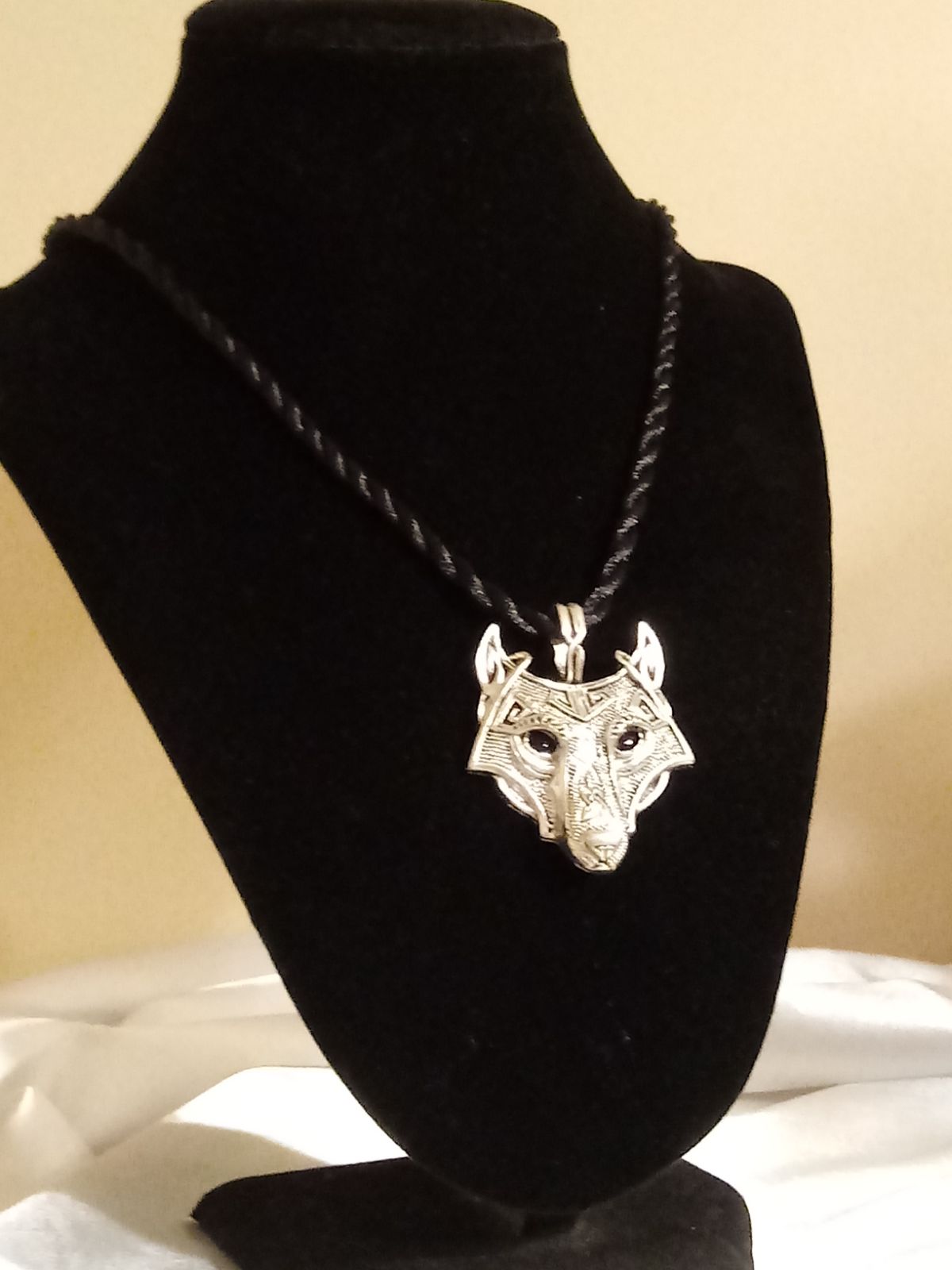 Silver Viking Nordic Wolf Necklace