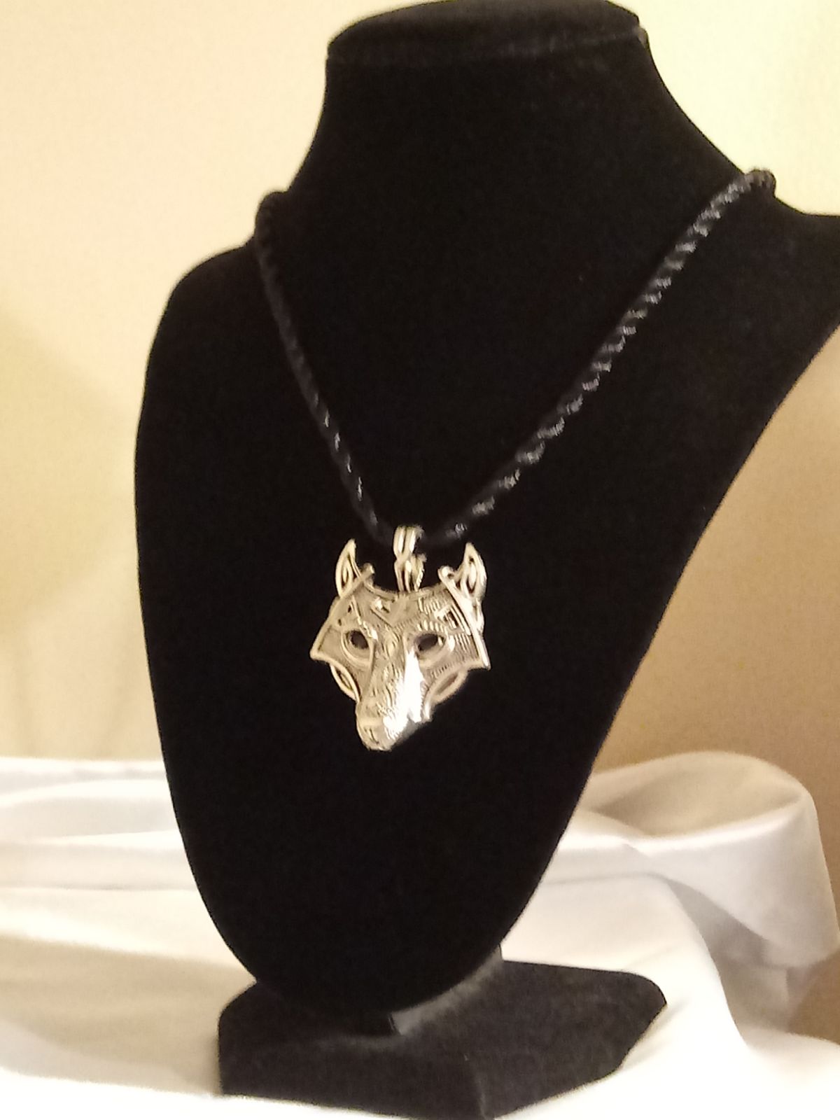 Silver Viking Nordic Wolf Necklace