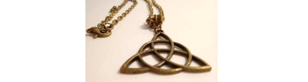 Triquetra Trinity Celtic Knot Necklace